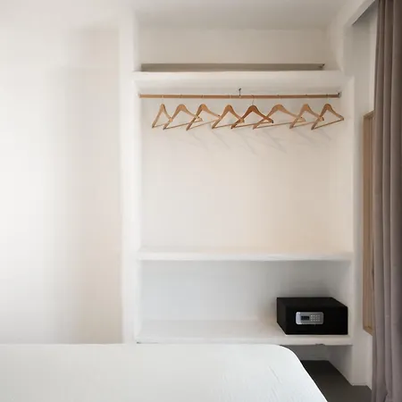 L'olive Homes 3*