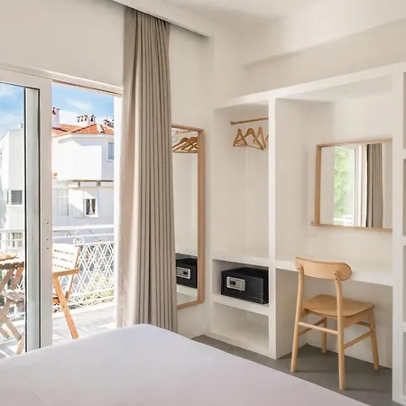 L'olive Homes 3*